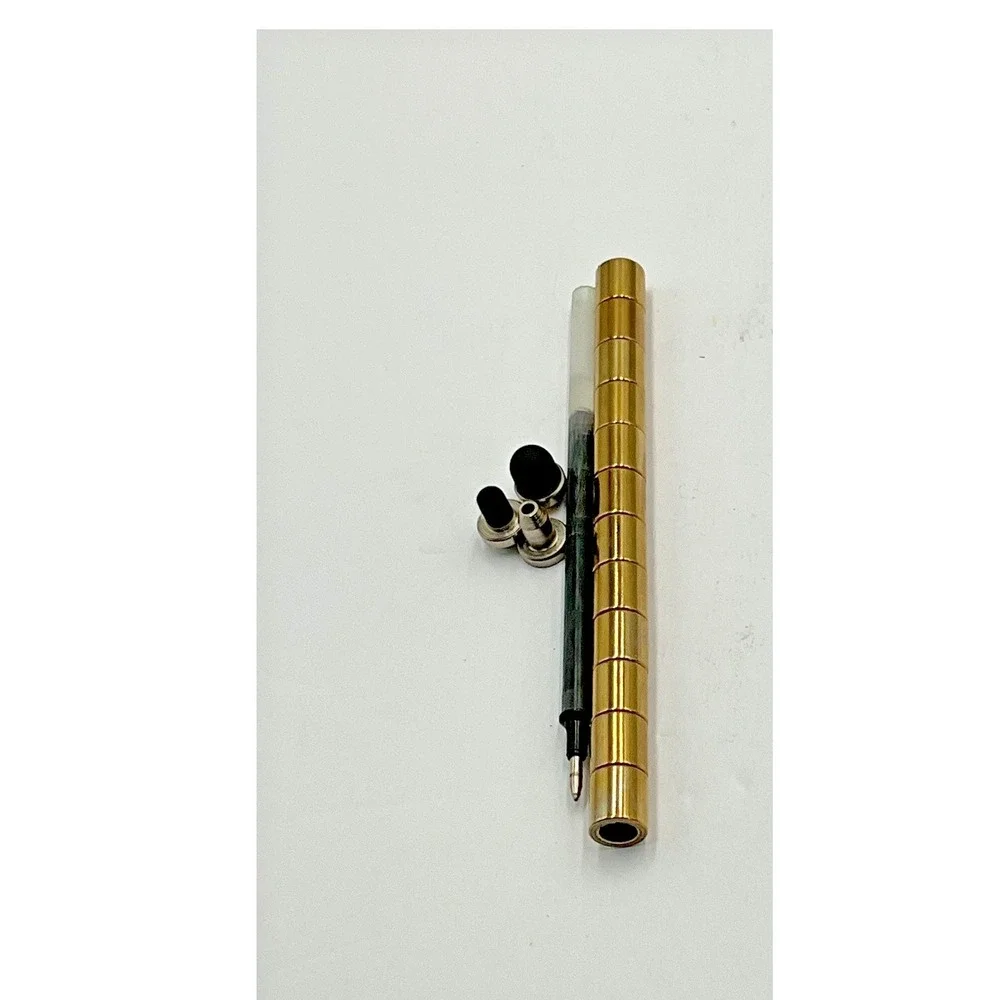 Magnetic Self-Assemble Fidget Pen Gold Black Ink‎